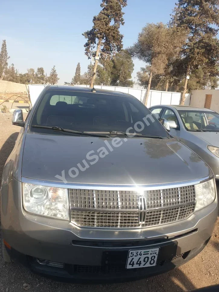 Lincoln  MKX  2008  Automatic  265,000 km  4 Cylinder  FWD  SUV  Gray  Diesel