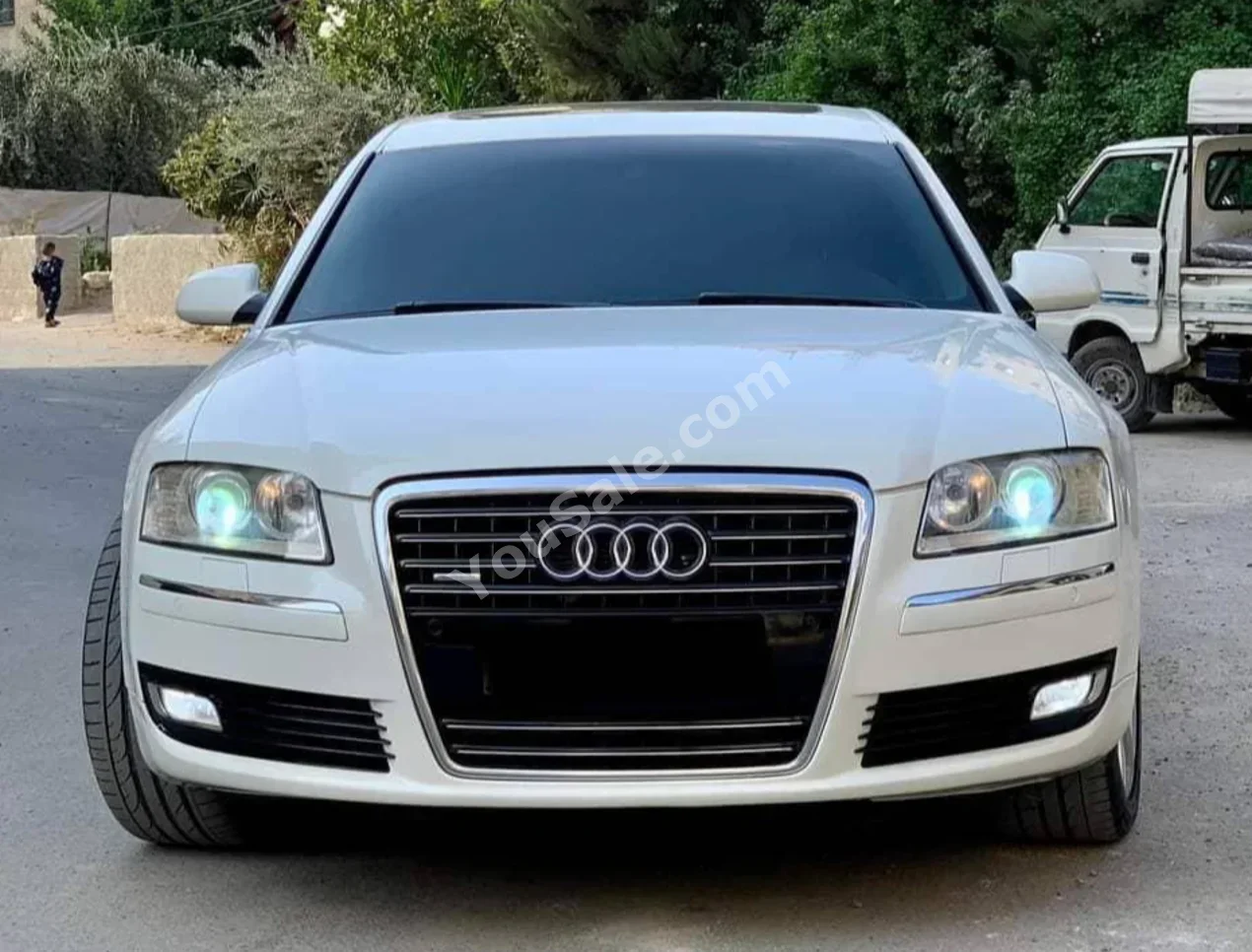 اودي  أي 8  أل  2007  اتوماتيك  178,000 كم  8 سلندر  دفع خلفي  سيدان  أبيض  بنزين