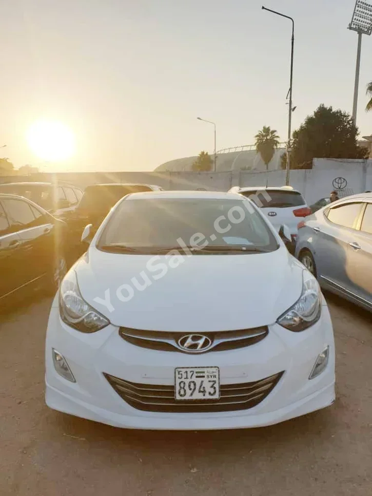 Hyundai Avante 2012 Automatic 180,000 km 4 Cylinder FWD Sedan White Gasoline