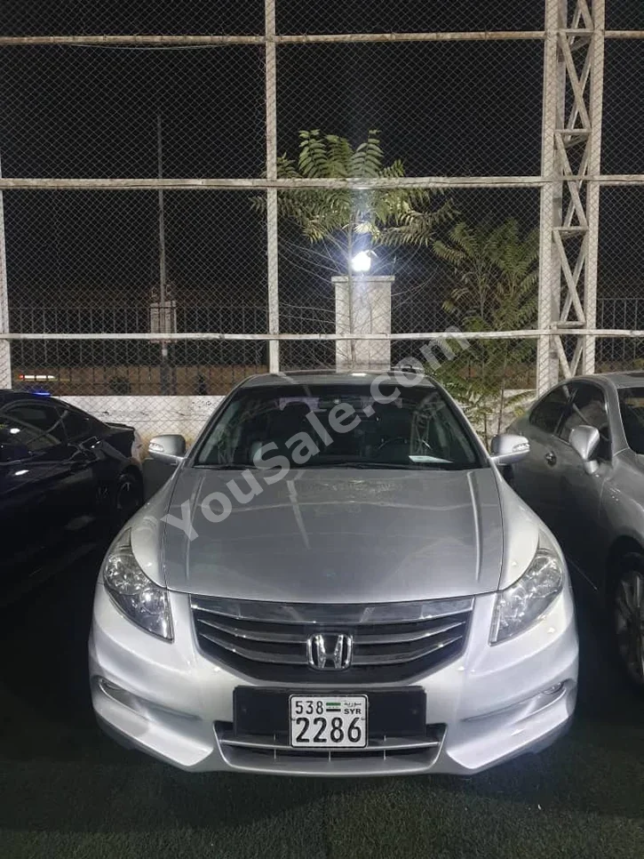 Honda  Accord  2012  Automatic  140,000 km  6 Cylinder  RWD  Sedan  Silver  Gasoline