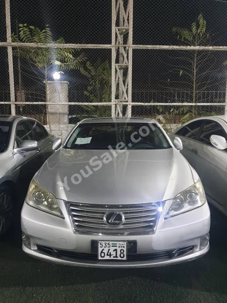 لكزس  اي اس  350  2010  اتوماتيك  185,000 كم  6 سلندر  دفع خلفي  سيدان  فضي  بنزين