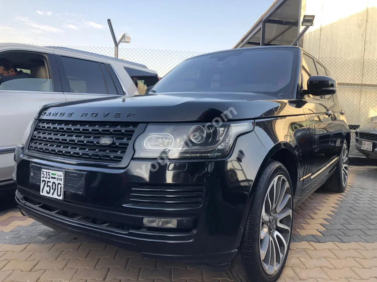 Land Rover Range Rover HSE 2014 Automatic 176,000 km 6 Cylinder AWD SUV Black Gasoline