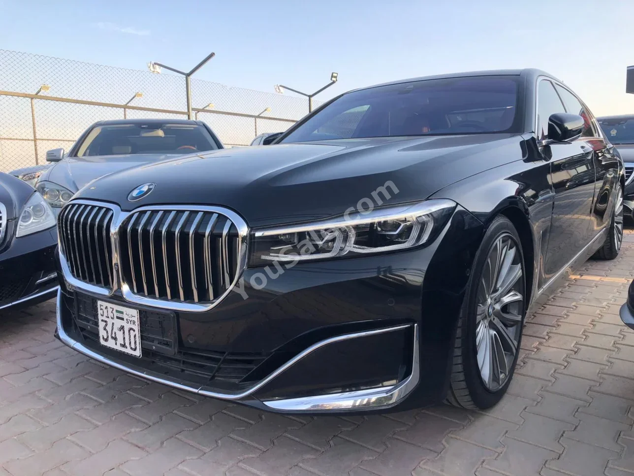 BMW 7-Series 730 Li 2020 Automatic 200,000 km 6 Cylinder 4WD Sedan Black Gasoline