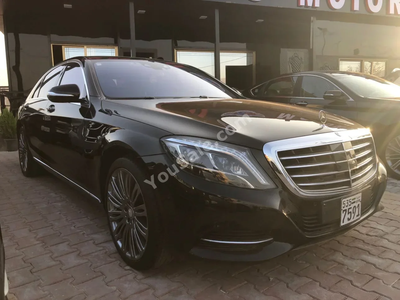 Mercedes-Benz  S-Class  500  2017  Automatic  145,000 km  6 Cylinder  4WD  Sedan  Black  Gasoline