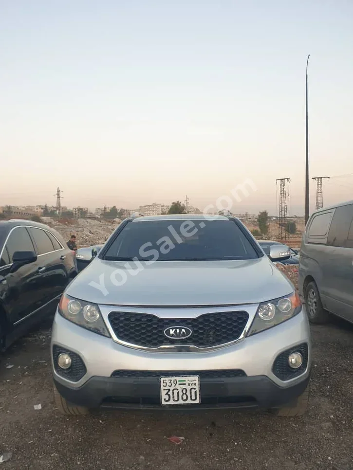 Kia  Sorento  2010  Automatic  146,000 km  4 Cylinder  FWD  SUV  Silver  Diesel