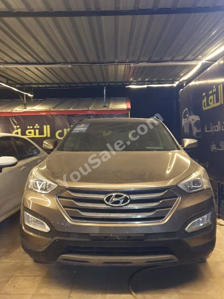 Hyundai  Santa Fe  2013  Automatic  150,000 km  4 Cylinder  FWD  SUV  Brown  Gasoline