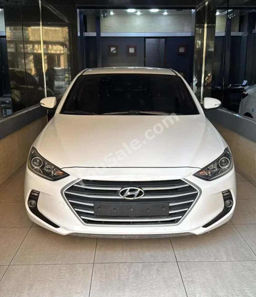 Hyundai Avante 2017 Automatic 49,000 km 4 Cylinder FWD Sedan White Gasoline