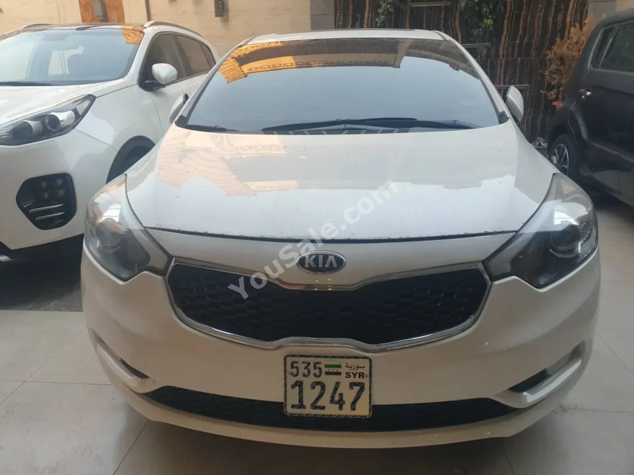 Kia K3 2013 Automatic 160,000 km 4 Cylinder FWD Sedan White Gasoline