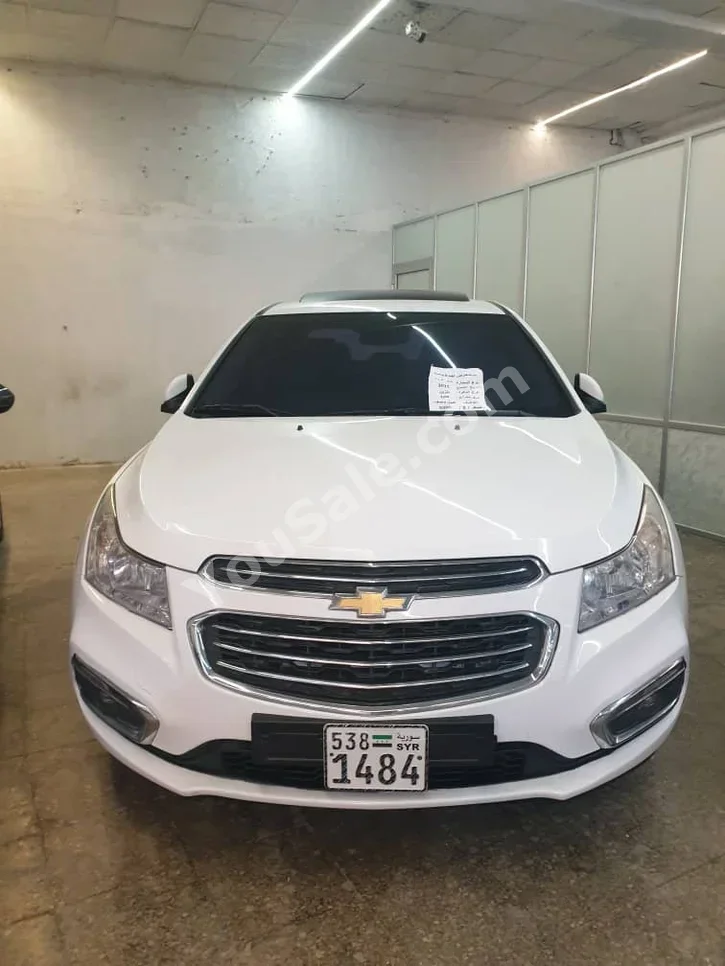 Chevrolet  Cruze  LTZ  2015  Automatic  180,000 km  4 Cylinder  FWD  Sedan  White  Gasoline