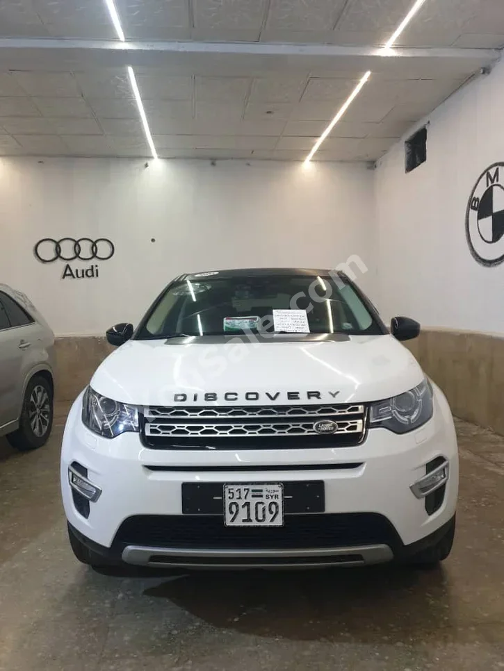 Land Rover Discovery Sport HSE 2016 Automatic 210,000 km 4 Cylinder 4WD SUV White Diesel