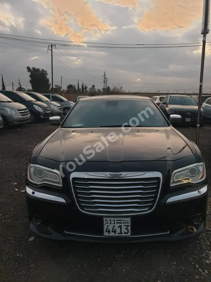 Chrysler  300C  2012  Automatic  150,000 km  6 Cylinder  RWD  Sedan  Black  Gasoline