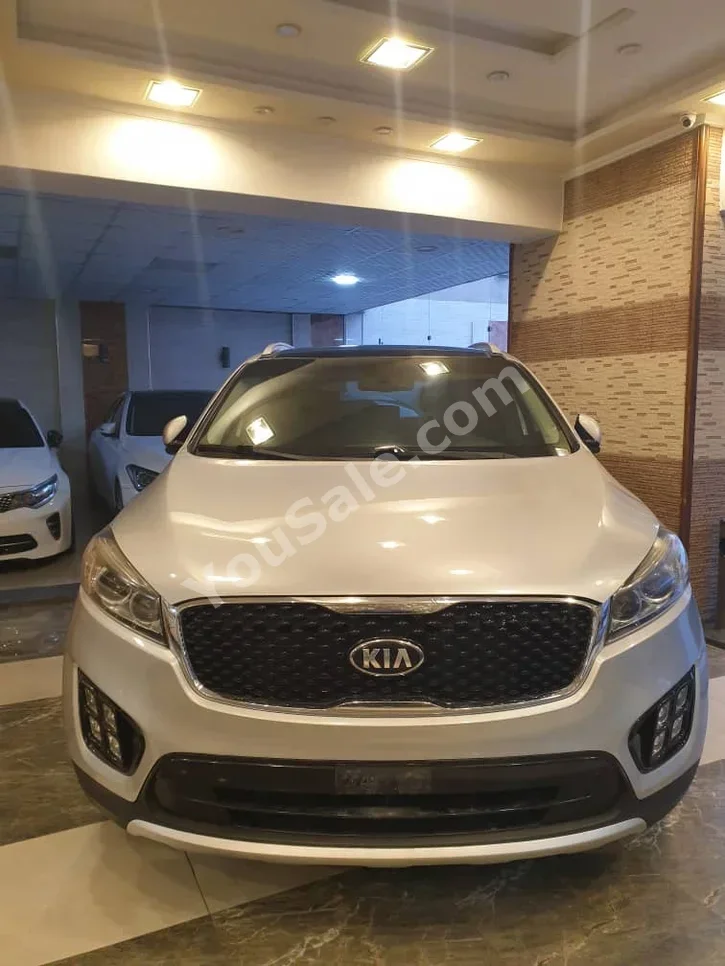 Kia  Sorento  2017  Automatic  150,000 km  4 Cylinder  FWD  SUV  Silver  Gasoline