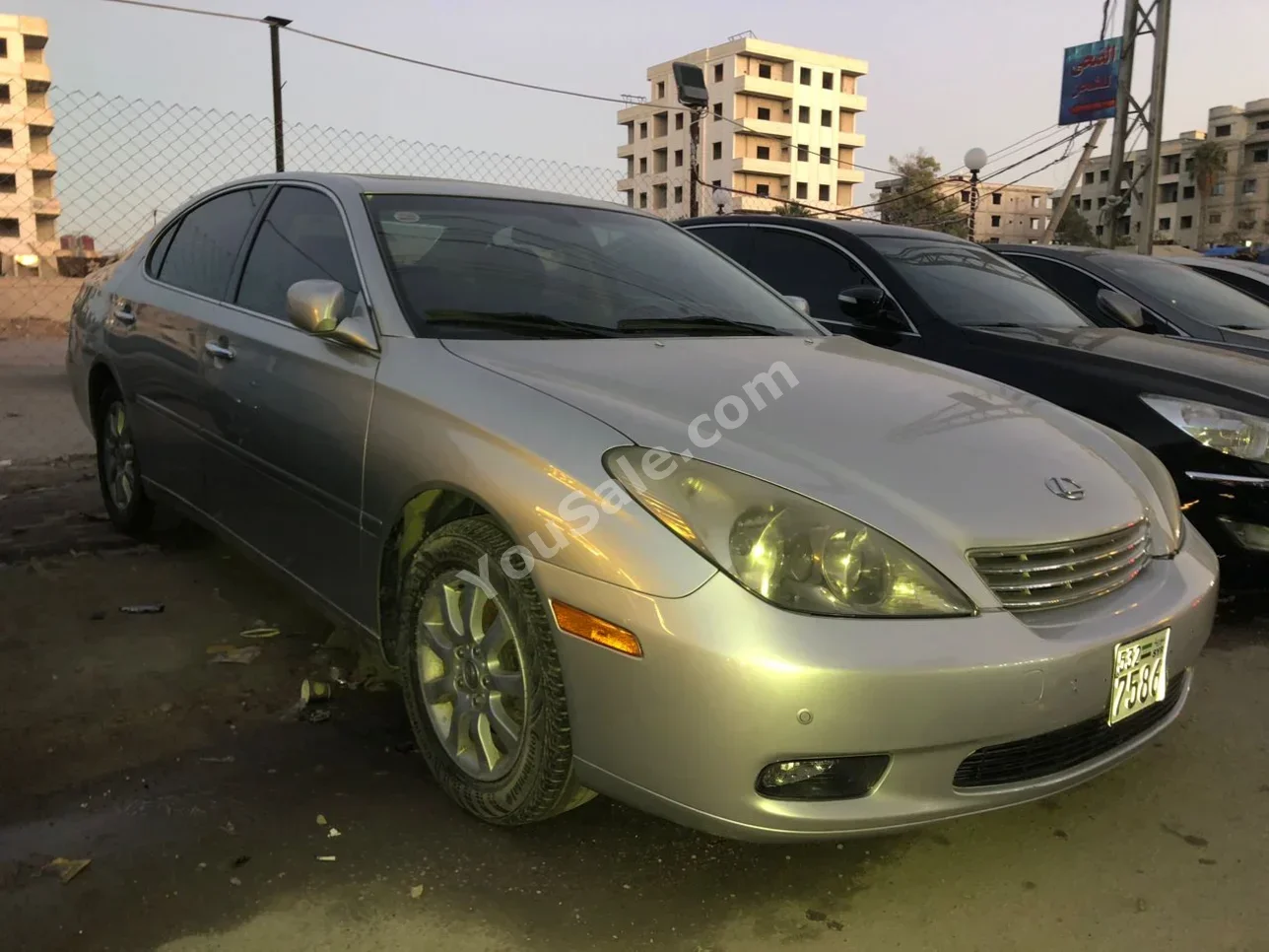 لكزس اي اس 330 2006 اتوماتيك 229,000 كم 4 سلندر دفع أمامي سيدان فضي بنزين