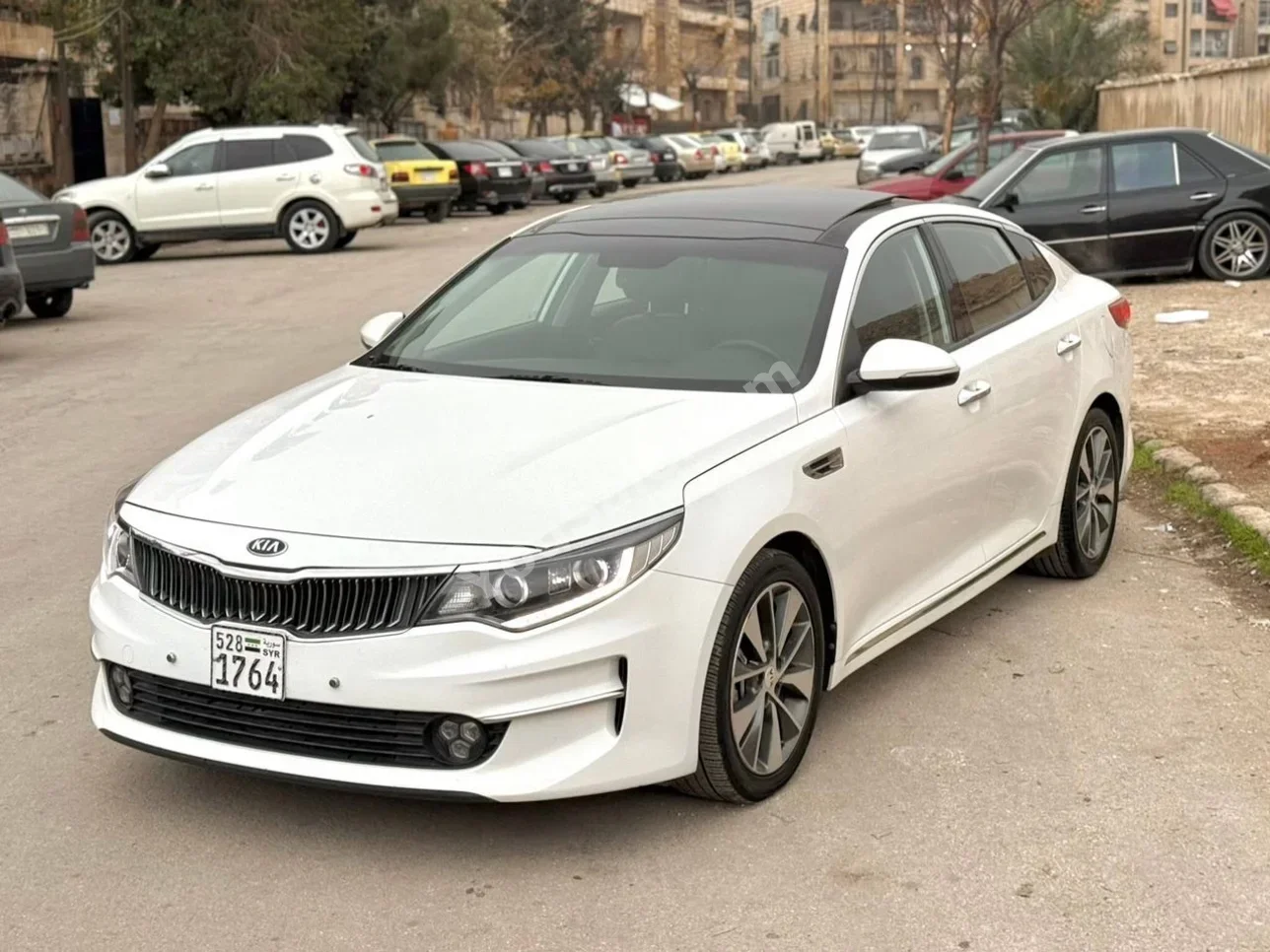 Kia Optima 2016 Automatic 100,000 km 4 Cylinder FWD Sedan White Gasoline
