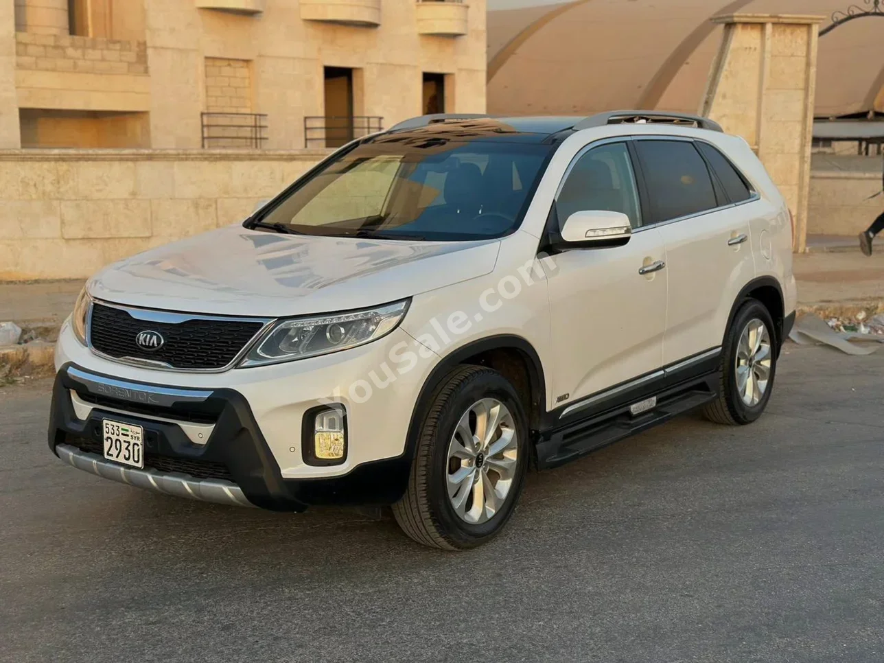 Kia Sorento 2014 Automatic 130,000 km 6 Cylinder AWD SUV White Gasoline