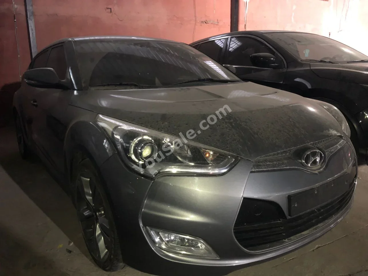 Hyundai  Veloster  2012  Automatic  120,000 km  4 Cylinder  FWD  Hatchback  Gray  Gasoline