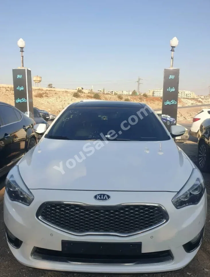 Kia  K7  2015  Automatic  116,000 km  4 Cylinder  FWD  Sedan  White  Gasoline
