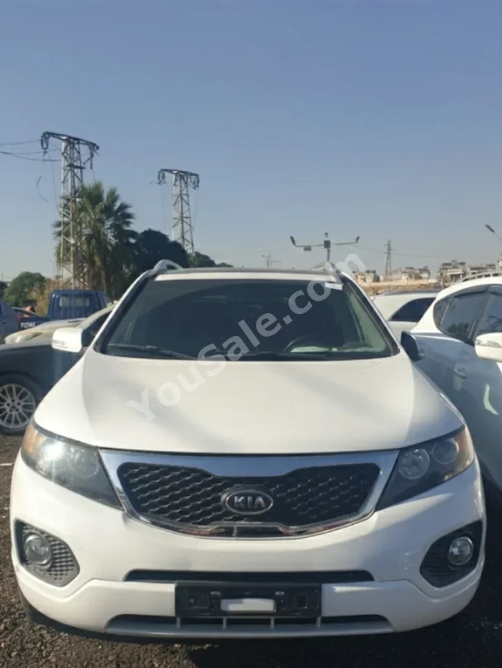 Kia Sorento 2016 Automatic 123,000 km 4 Cylinder FWD SUV White Gasoline