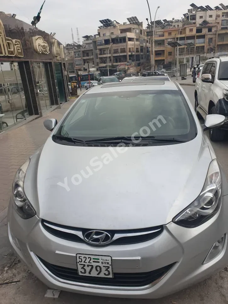 Hyundai Avante 2011 Automatic 150,000 km 4 Cylinder FWD Sedan Silver Gasoline