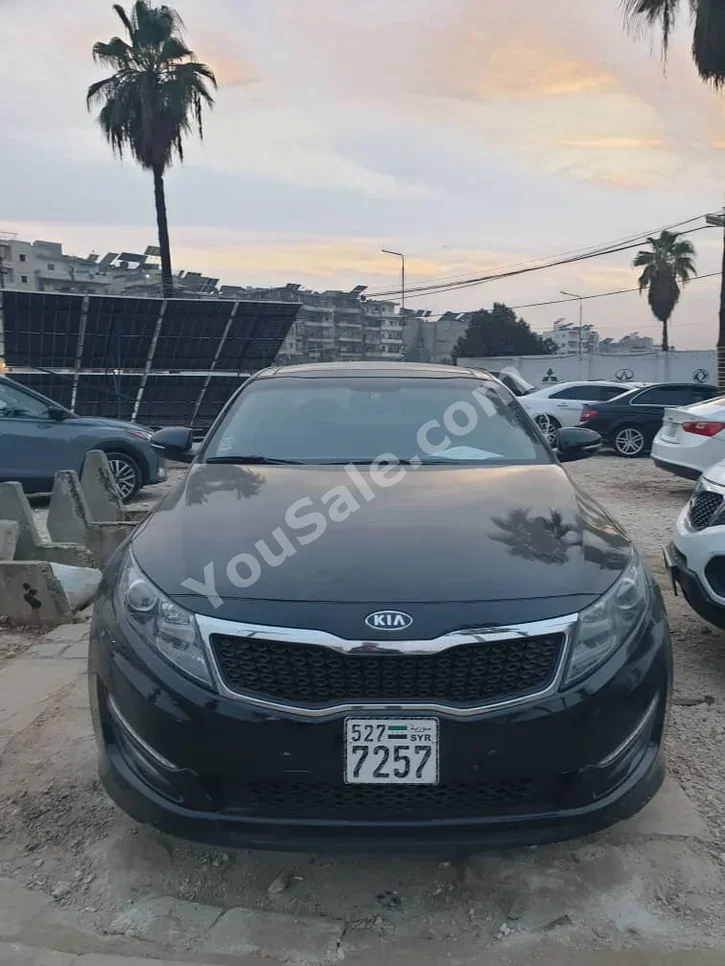 Kia K5 2011 Automatic 200,000 km 4 Cylinder FWD Sedan Black Gasoline