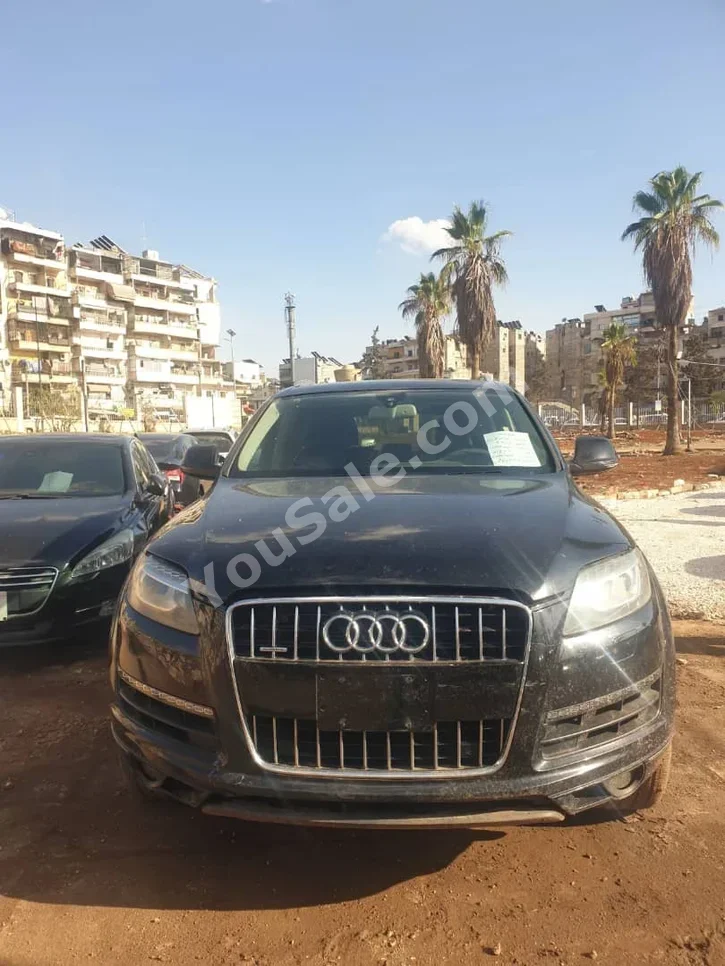 Audi  Q7  2013  Automatic  181,000 km  4 Cylinder  RWD  SUV  Black  Gasoline