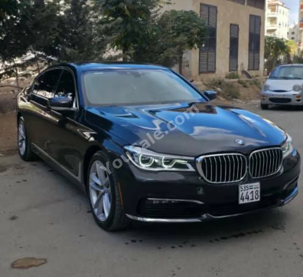 بي ام دبليو  الفئة - السابعة  750 Li  2017  اتوماتيك  115,000 كم  6 سلندر  دفع خلفي  سيدان  أسود  بنزين
