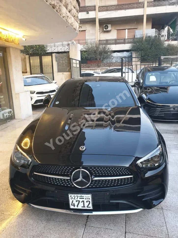 Mercedes-Benz E-Class 350 2022 Automatic 21,000 km 8 Cylinder 4WD Sedan Black Gasoline