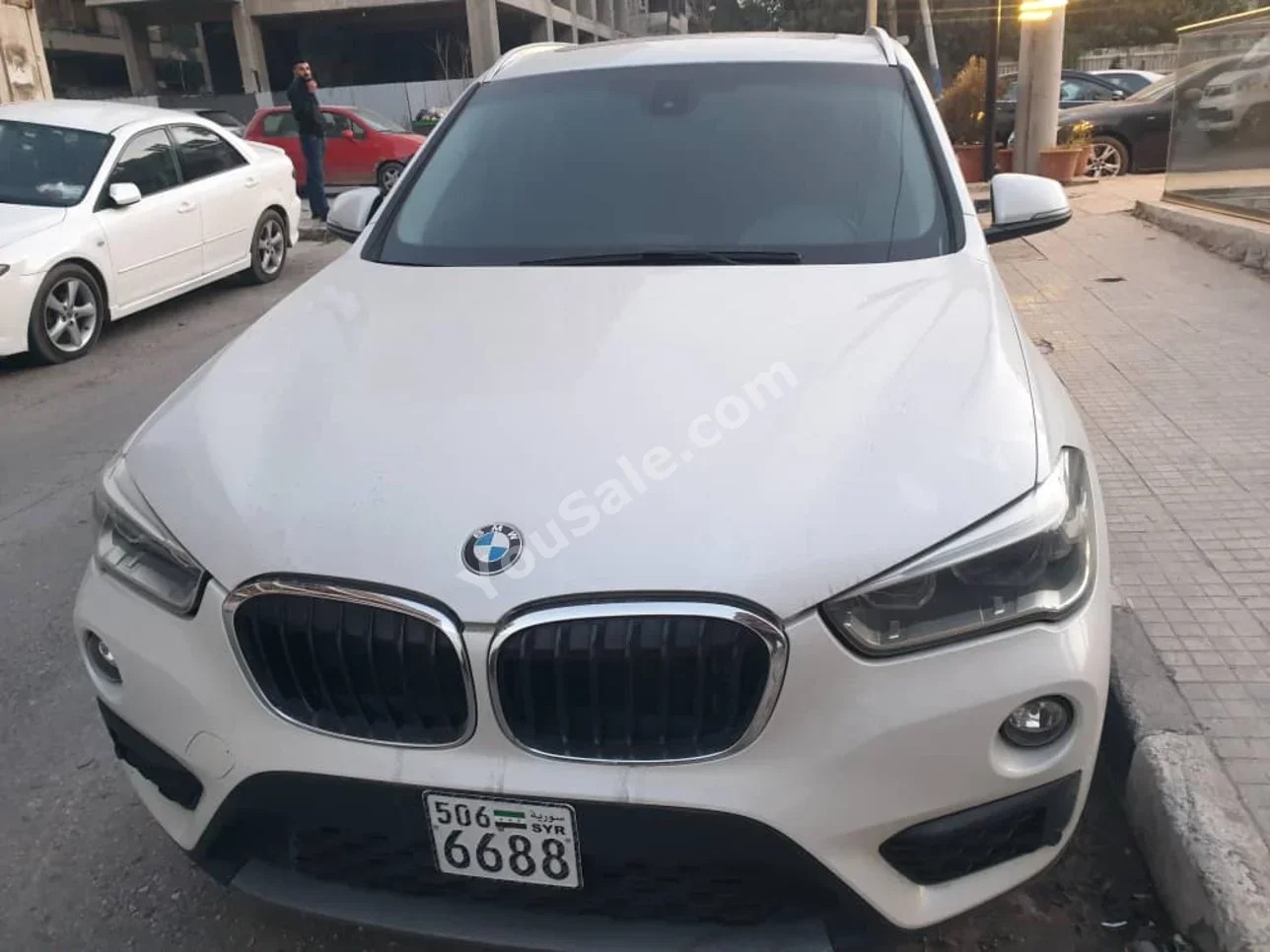 BMW X-Series 1 2018 Automatic 98,000 km 4 Cylinder 4WD SUV White Gasoline