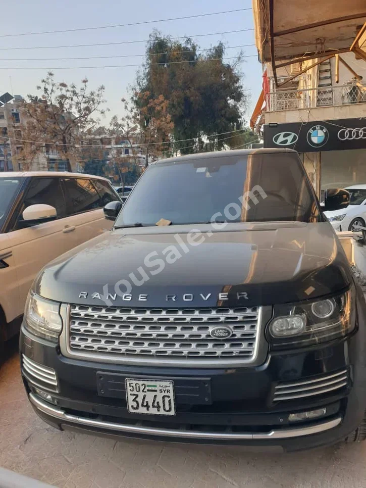 Land Rover Range Rover Vogue SE 2016 Automatic 100,000 km 6 Cylinder 4WD SUV Black Gasoline