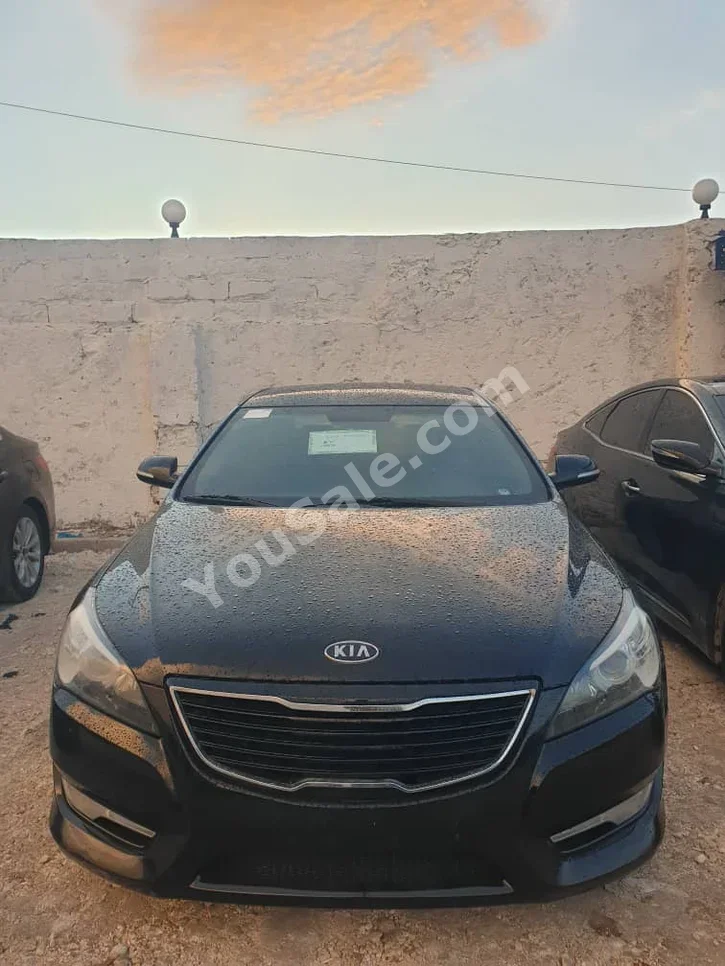 Kia K7 2010 Automatic 275,000 km 4 Cylinder FWD Sedan Black Gasoline
