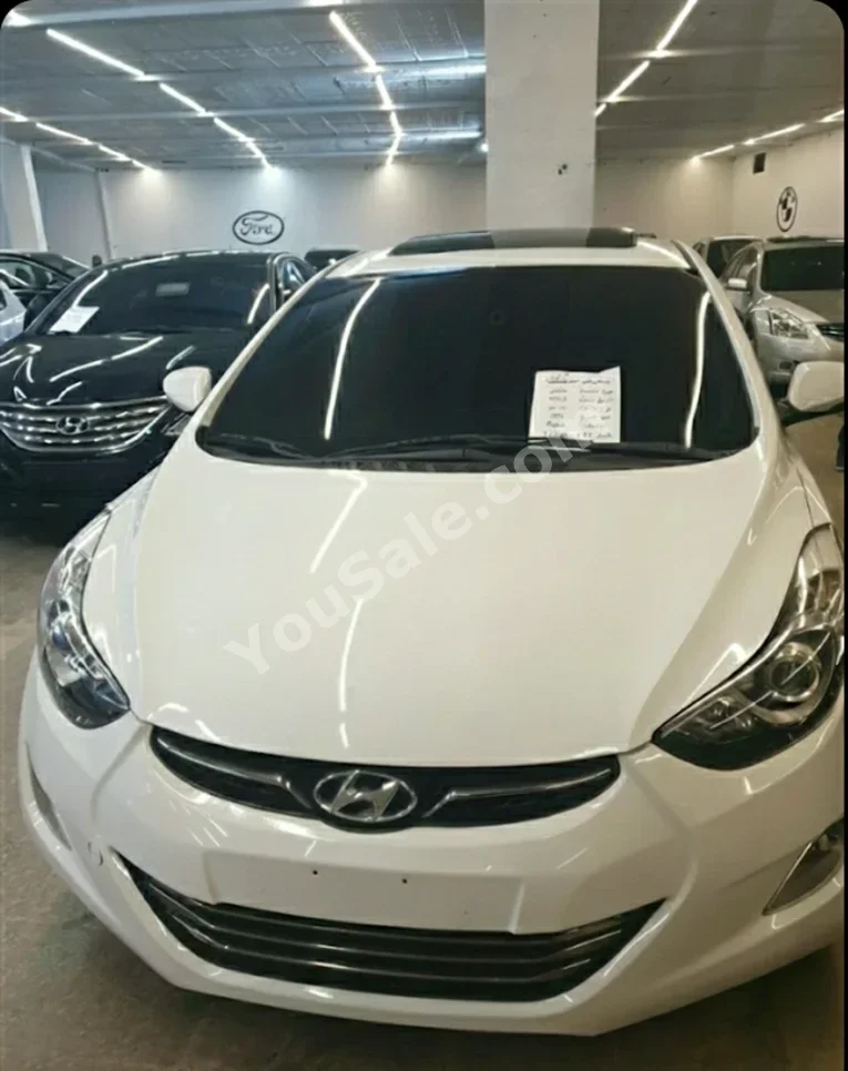 Hyundai  Avante  2012  Automatic  105,000 km  4 Cylinder  FWD  Sedan  White  Gasoline
