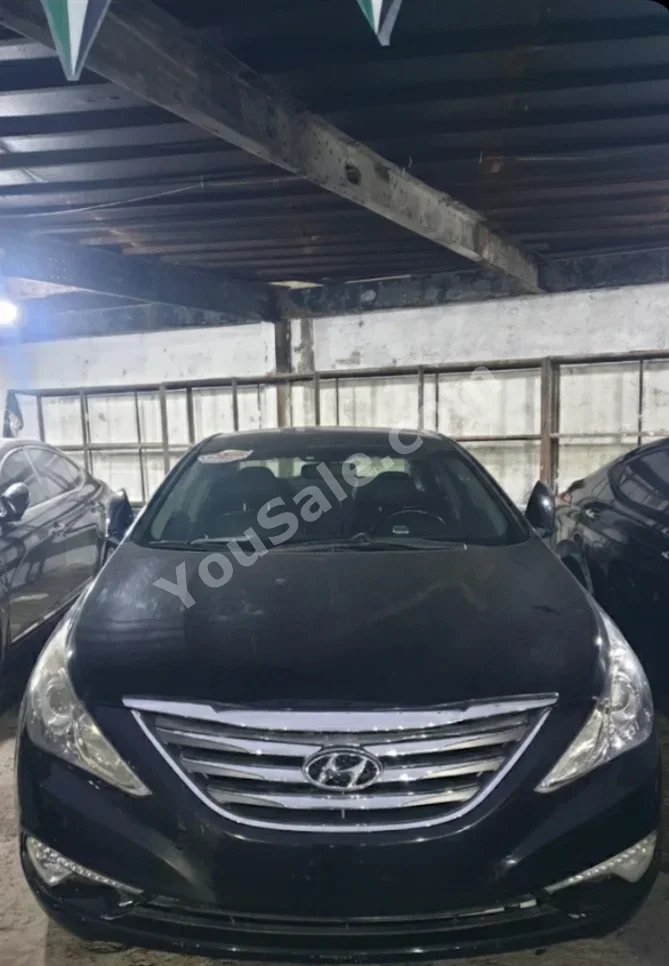 Hyundai  Sonata  2014  Automatic  215,000 km  4 Cylinder  FWD  Sedan  Black  Gasoline