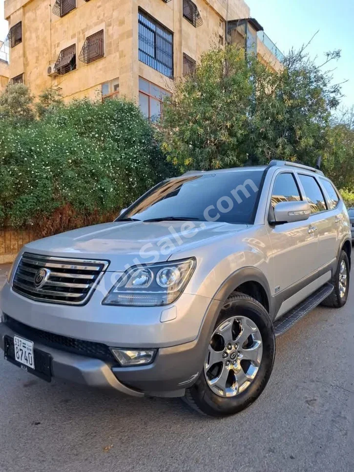 Kia Mohave 2009 Automatic 145,000 km 6 Cylinder RWD SUV Silver Diesel