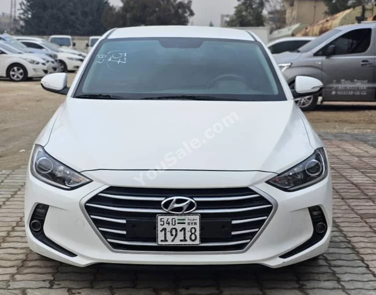 Hyundai  Elantra  2017  Automatic  134,000 km  4 Cylinder  FWD  Sedan  White  Gasoline