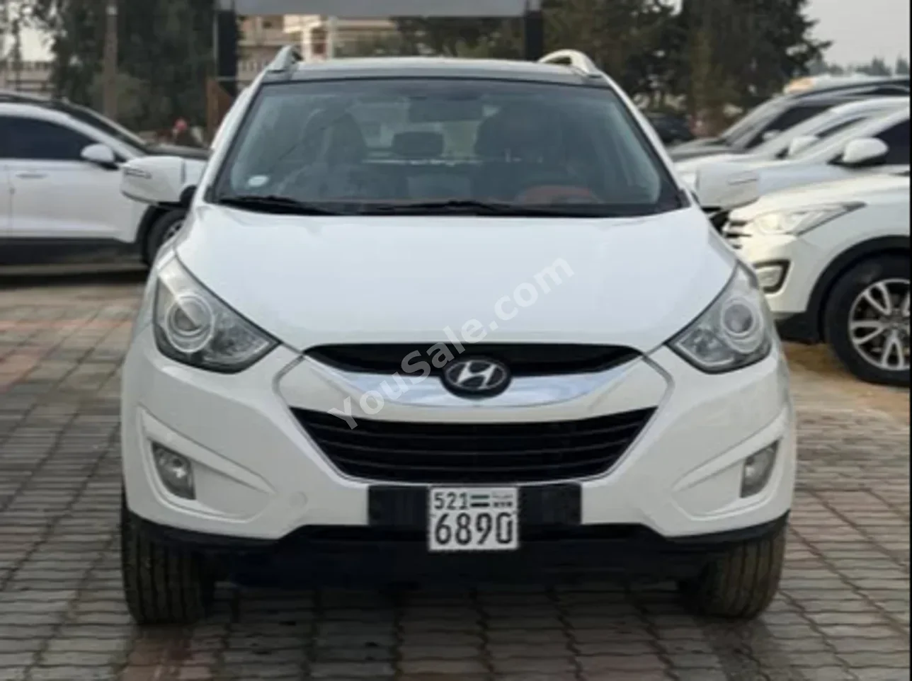 Hyundai Tucson 2013 Automatic 150,000 km 4 Cylinder AWD SUV White Diesel