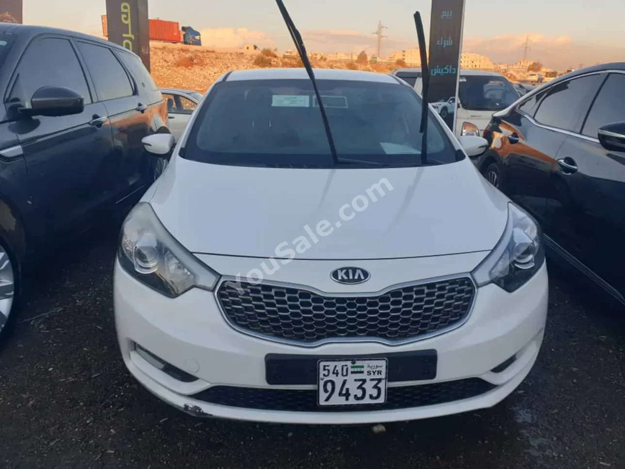 Kia K3 2013 Automatic 121,000 km 4 Cylinder FWD Sedan White Gasoline