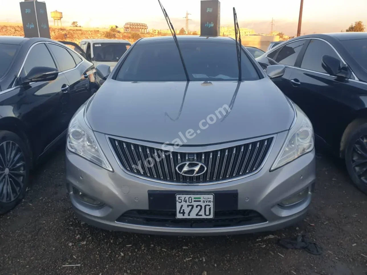 Hyundai  Grandeur  2012  Automatic  87,000 km  6 Cylinder  FWD  Sedan  Silver  Gasoline