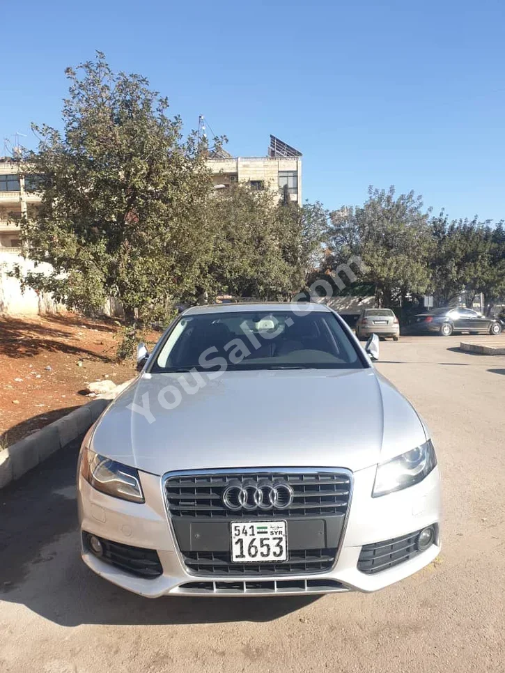 اودي  أي 4  2.0 T  2010  اتوماتيك  122,000 كم  4 سلندر  دفع رباعي  سيدان  فضي  بنزين