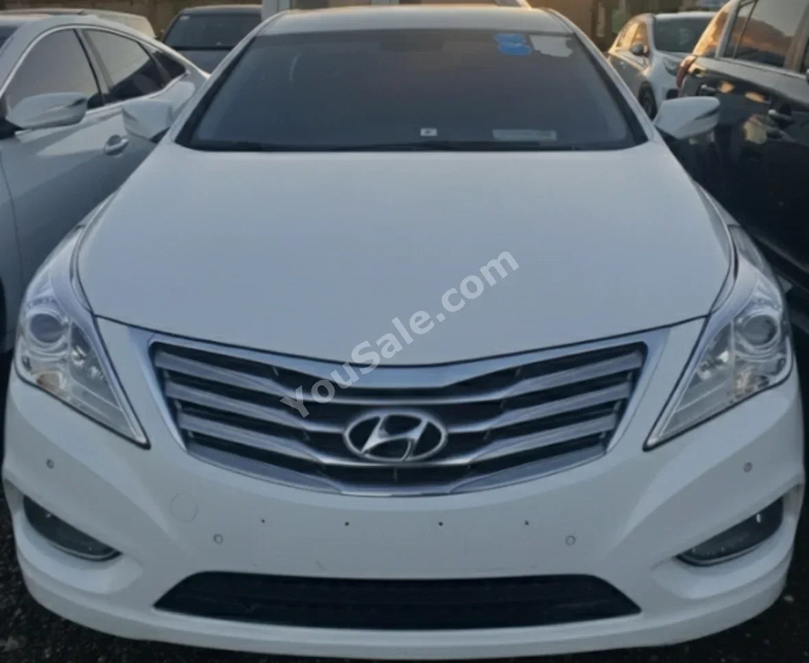 Hyundai Grandeur 2013 Automatic 152,000 km 4 Cylinder FWD Sedan White Gasoline