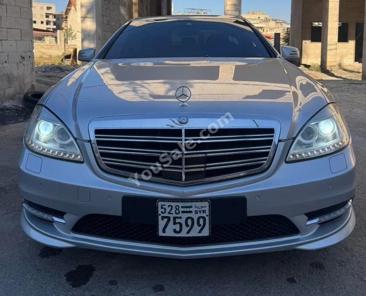 Mercedes-Benz S-Class 350 2011 Automatic 167,000 km 6 Cylinder RWD Sedan Silver Gasoline