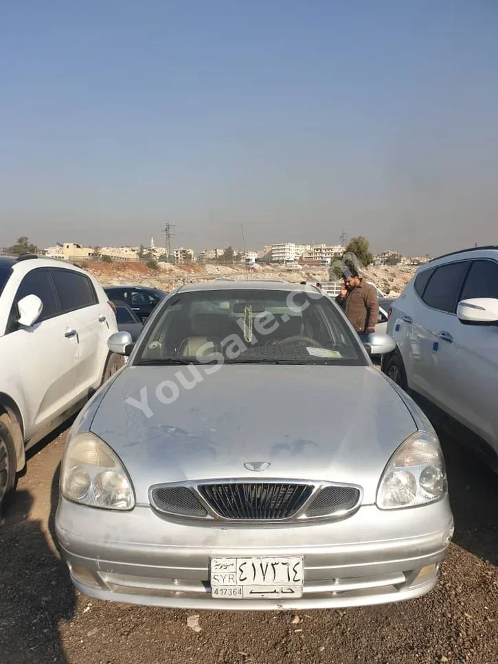 Daewoo Nubira 2001 Automatic 235,000 km 4 Cylinder FWD Sedan Silver Gasoline