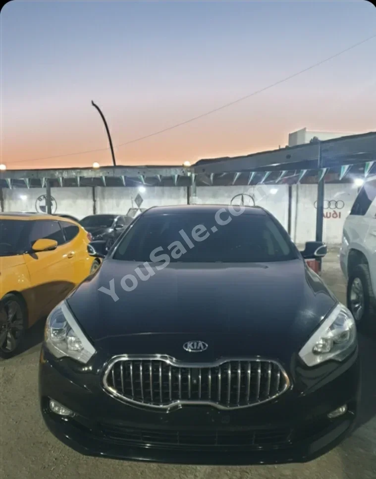 Kia K7 2014 Automatic 214,000 km 4 Cylinder FWD Sedan Black Gasoline