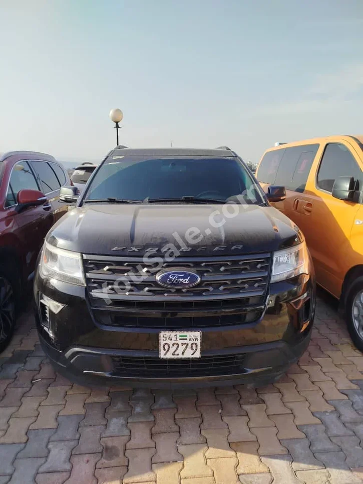 Ford  Explorer  XLT  2018  Automatic  170,000 km  4 Cylinder  4WD  SUV  Black  Gasoline