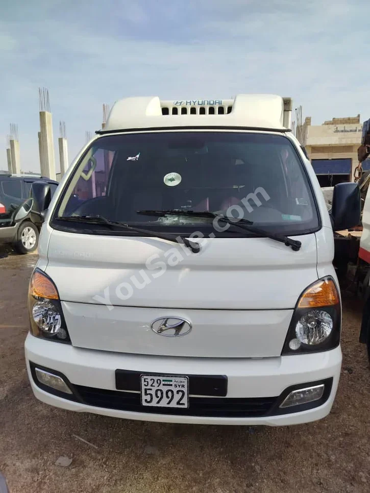 Hyundai Porter Porter 2013 Manual 178,000 km 4 Cylinder RWD Pick Up White Diesel