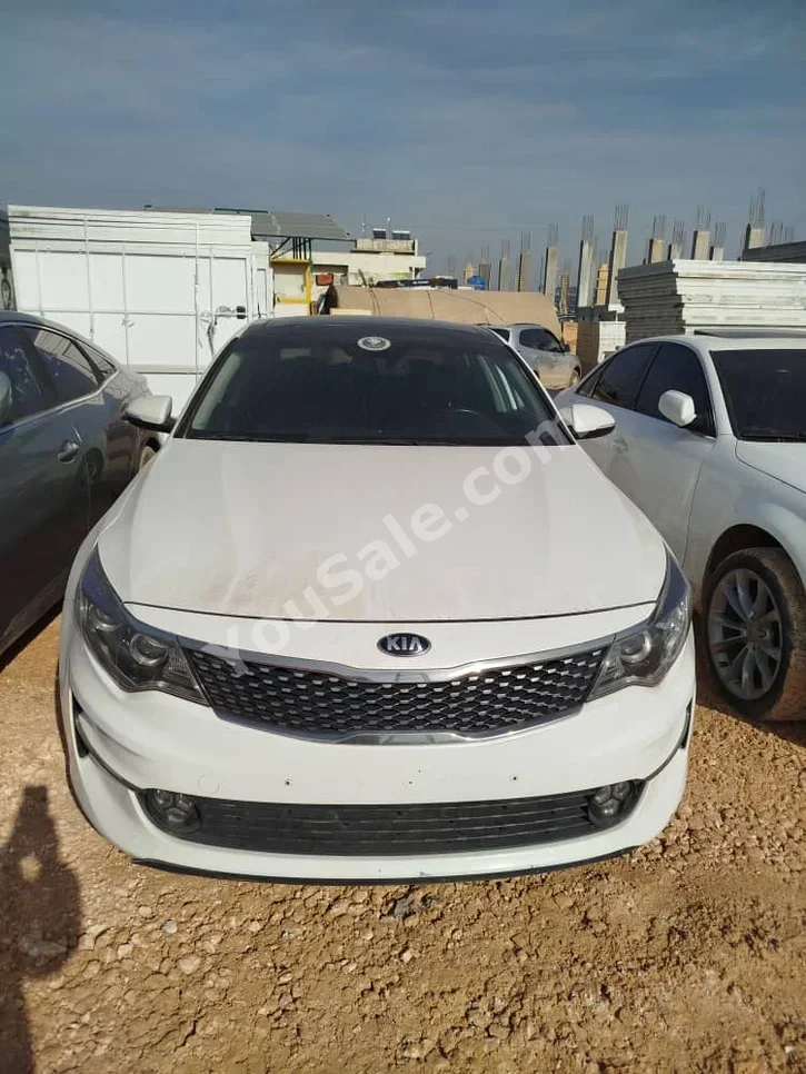 Kia  K5  2016  Automatic  110,000 km  4 Cylinder  FWD  Sedan  White  Diesel