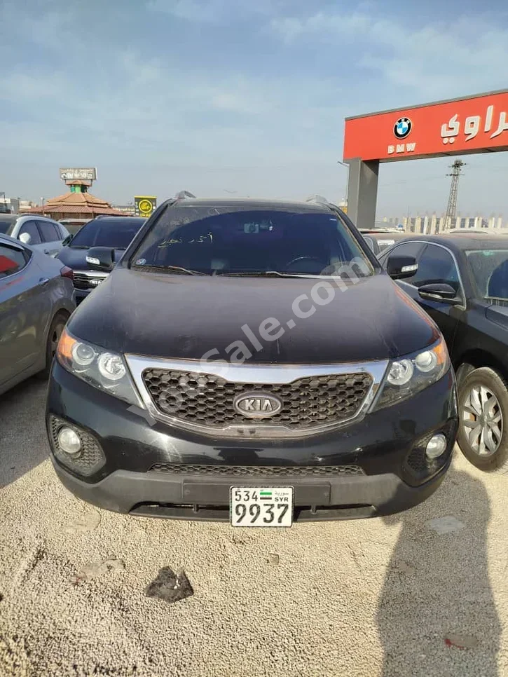 Kia Sorento 2011 Automatic 225,000 km 4 Cylinder FWD SUV Black Diesel