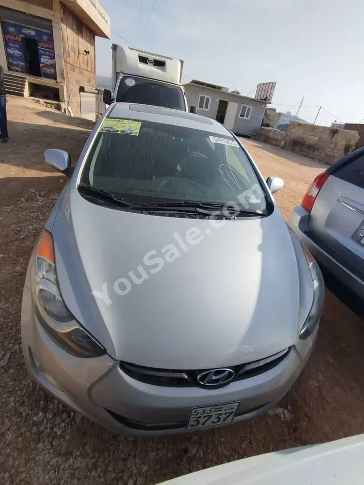 Hyundai Elantra 2013 Automatic 150,000 km 4 Cylinder FWD Sedan Silver Gasoline