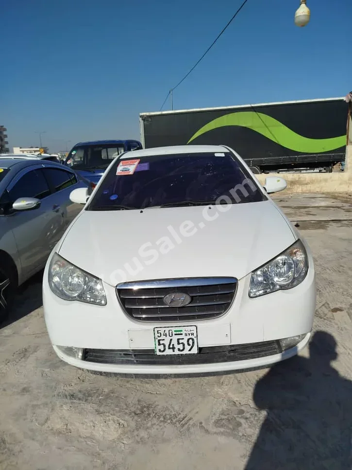Hyundai  Avante  2008  Automatic  190,000 km  4 Cylinder  FWD  Sedan  White  Gasoline