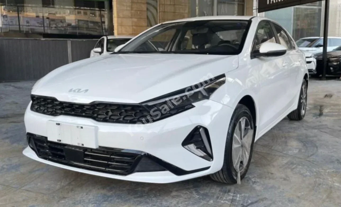 Kia  K3  2025  Automatic  0 km  4 Cylinder  FWD  Sedan  White  Gasoline