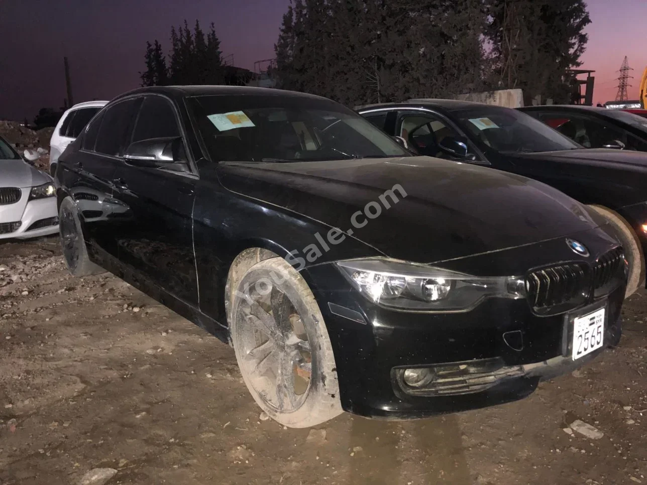 BMW  3-Series  320i  2013  Automatic  200,000 km  6 Cylinder  RWD  Sedan  Black  Gasoline